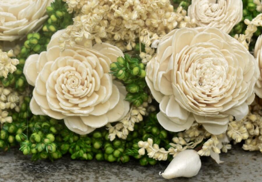 Classical White Beauty Wooden Candle Stand